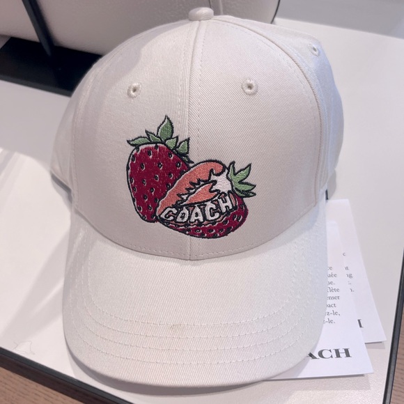 New Coach Retro Sliced Strawberry Print Baseball Hat XS/S